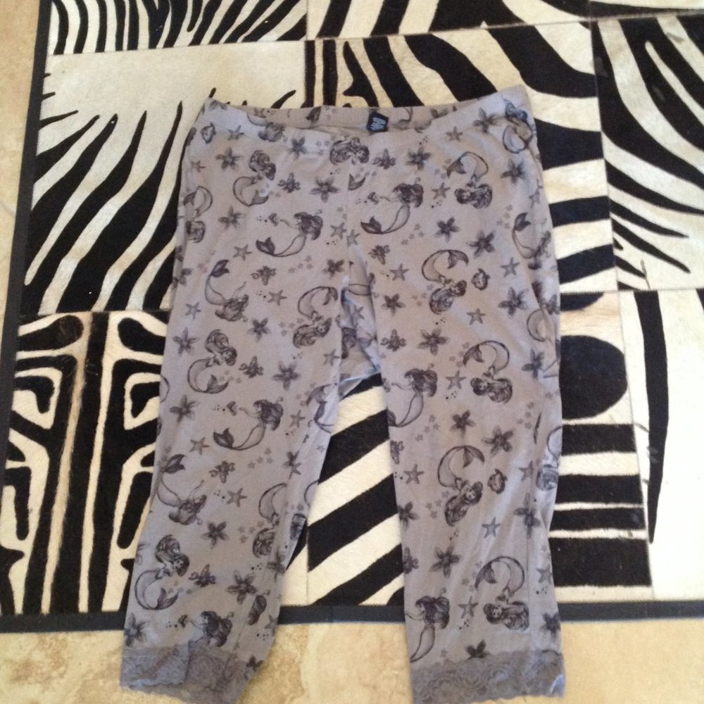 Torrid My Little Mermaid capri leggings 3x